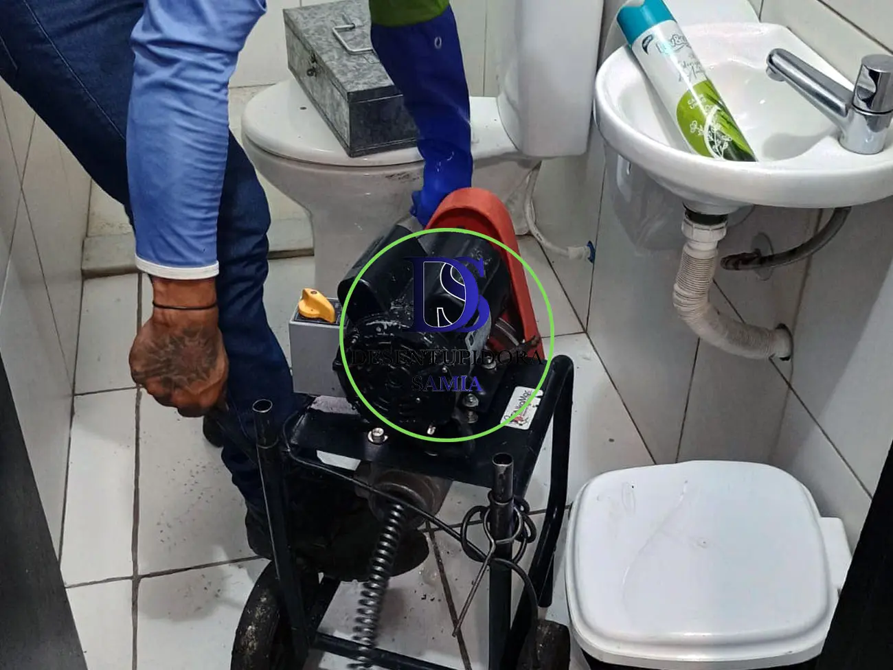 Desentupimento de pia - Desentupidora Samia em Fortaleza - CE: ligue agora 24 horas (85) 9 8560-5982 e garanta orçamento grátis!
