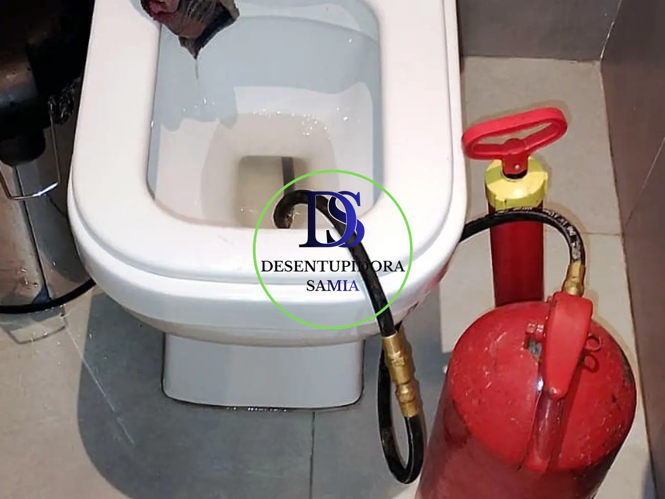 Desentupidora de Vaso Sanitário em Meireles - Desentupidora Samia - Fortaleza - CE: ligue agora, atendimento 24/7 (85) 9 8560-5982